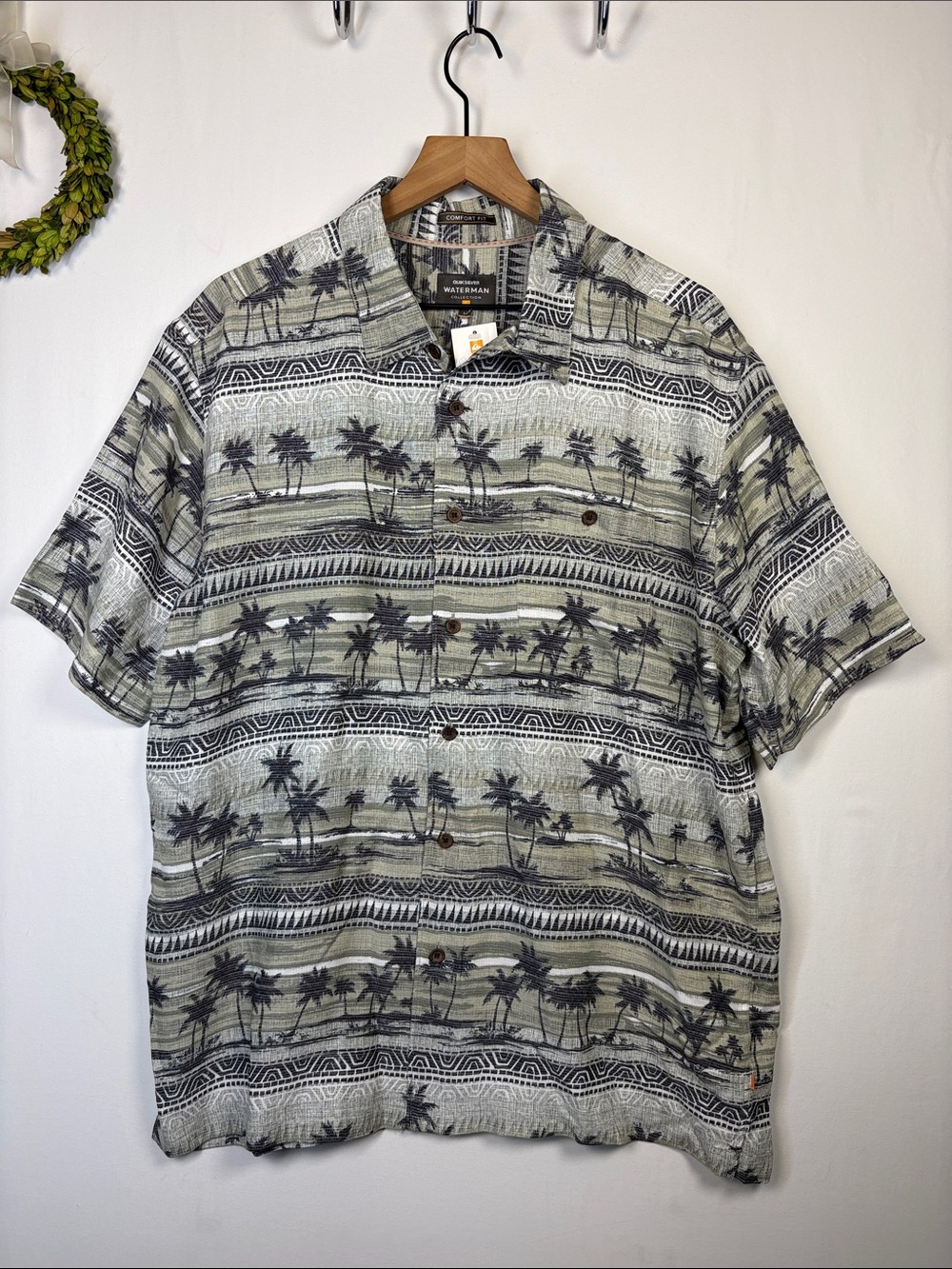 QUIKSILVER NEW Waterman Collection Comfort Fit Hawaiian Aloha Men's Shirt large